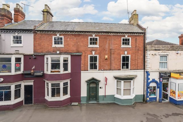 Terraced house for sale in London Road, Worcester