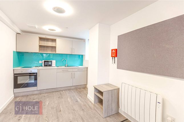 Flat 3, Cheswick Campus, Long Down Avenue photo 2