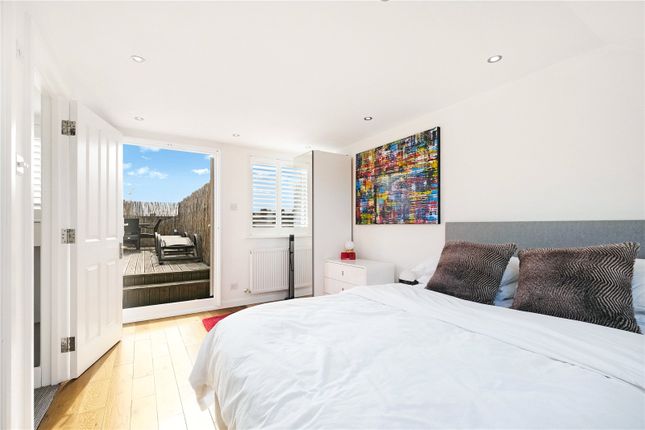 55b, Cotleigh Road, London photo 4