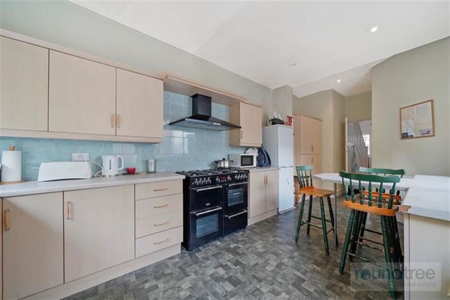 4-bed house on 26, Egerton Gardens, Hendon, £800,000