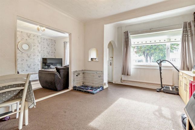 End terrace house for sale in East Avenue, Woodlands, Doncaster