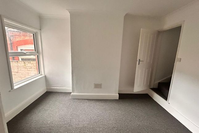 11, John Street, Derbyshire photo 3