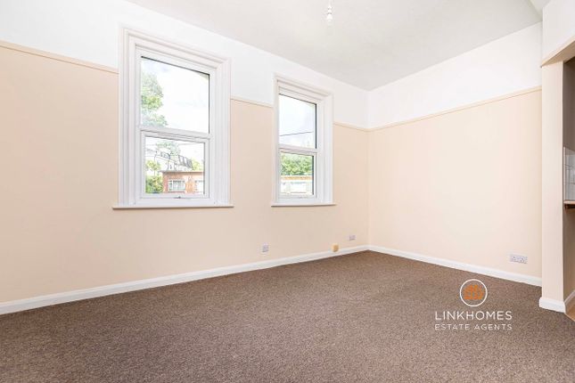 Flat 5, 16, Crescent Road, Bournemouth photo 3