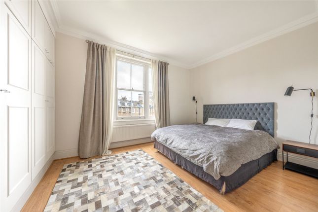 Flat for sale in Sutherland Avenue, Maida Vale, London