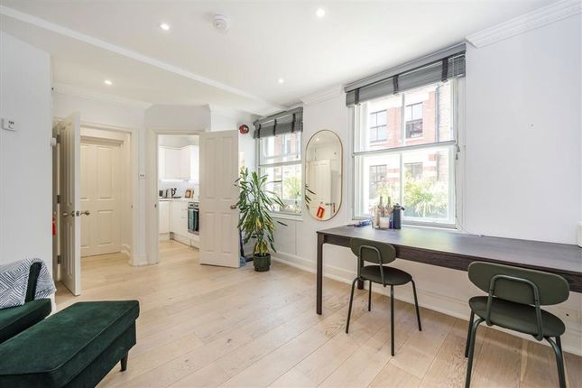 First Floor Flat, 24, Carnaby Street, London photo 4