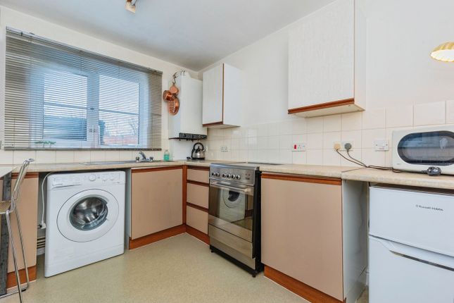 Flat 2, 28, Station Road, Wilmslow photo 2