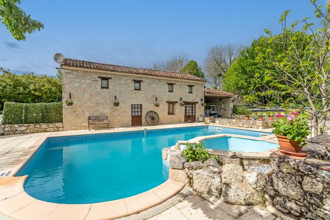 Property for sale in Tayrac, Aquitaine, 47270, France