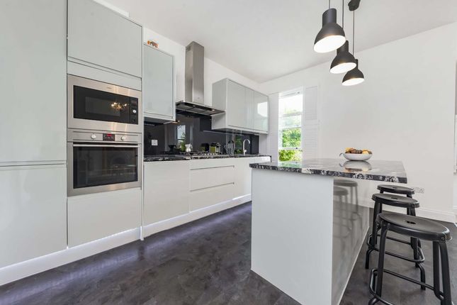 Flat for sale in Chevening Road, London
