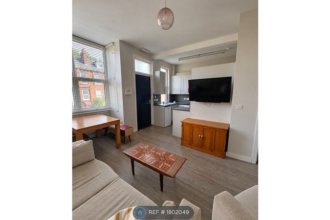 Beechwood Mount, Leeds photo 2