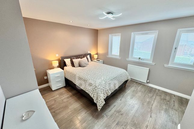 10, Kittyshaw Place, Dalry photo 4