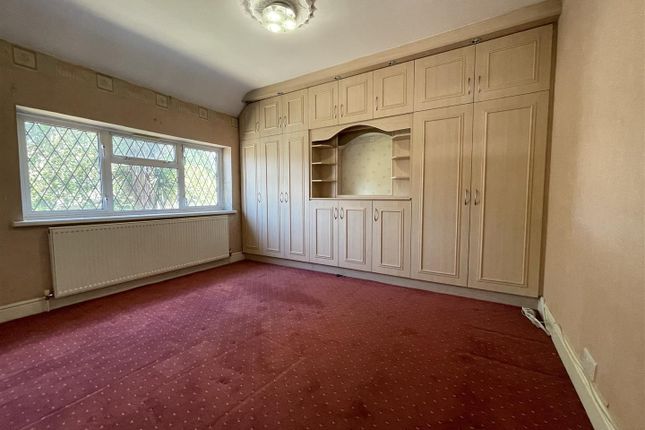 4, Gresham Road, Hounslow photo 2