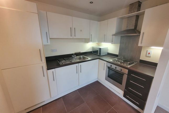 Apartment 33, Salubrious Court, Swansea photo 4