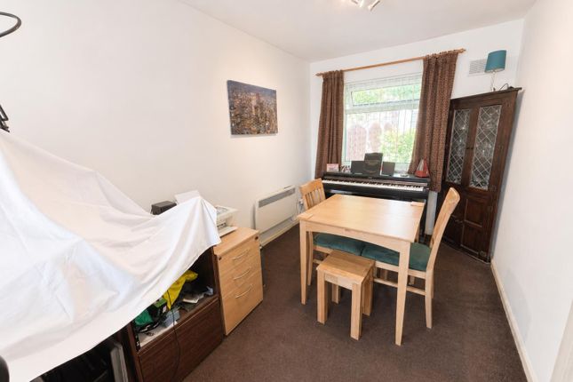 71, Riverside Drive, Manchester photo 4