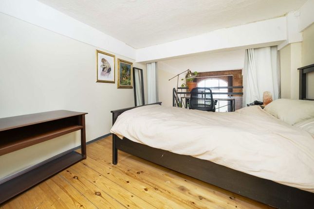 Flat 324 Manhattan Building, Bow Quarter, 60, Fairfield Road, London photo 4
