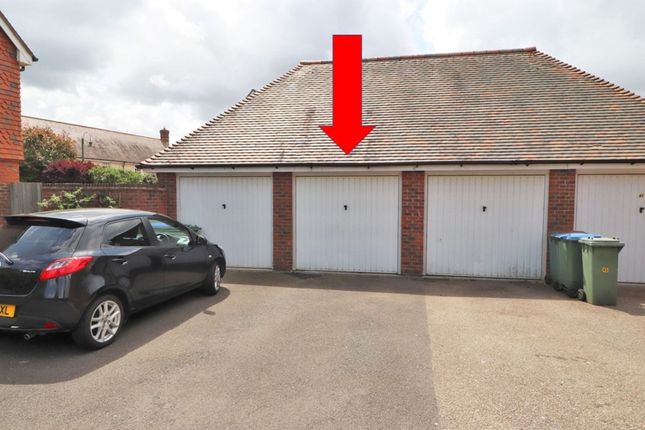 47 Morris Drive, Billingshurst photo 4