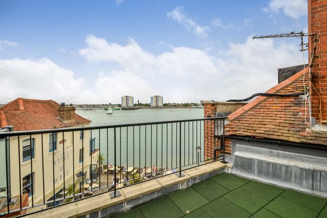 Town house for sale in Bath Square, Portsmouth