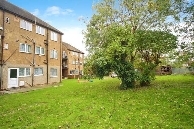 Flat for sale in Beresford Gardens, Enfield