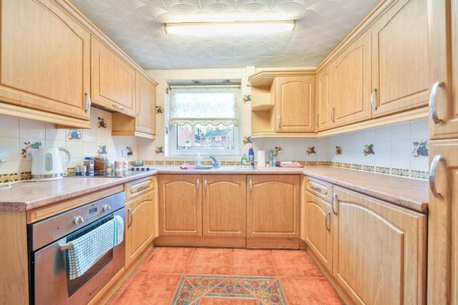 371, Harlaxton Road, Grantham photo 3