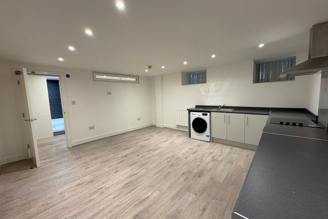 Flat 1 , Sackville St, Bradford photo 2