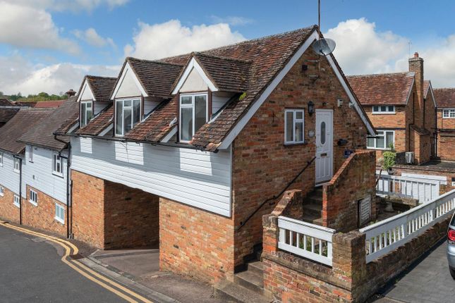 Thumbnail Detached house for sale in Sun Square, Old Town, Hemel Hempstead, Hertfordshire
