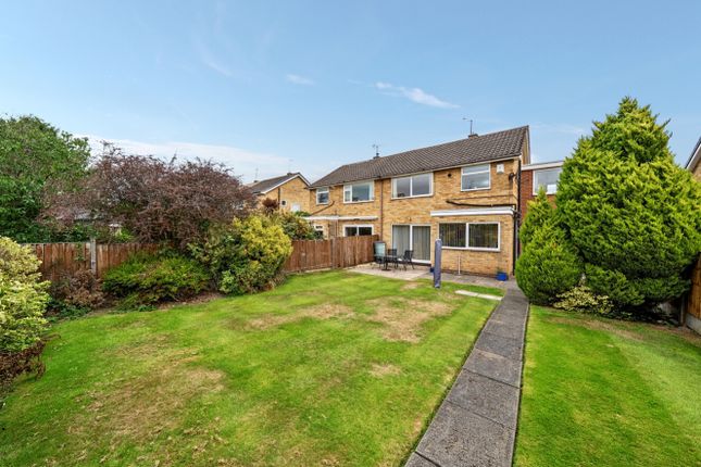64, Wroxham Drive, Wollaton photo 4