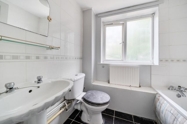 94, Holbeck, Bracknell photo 4