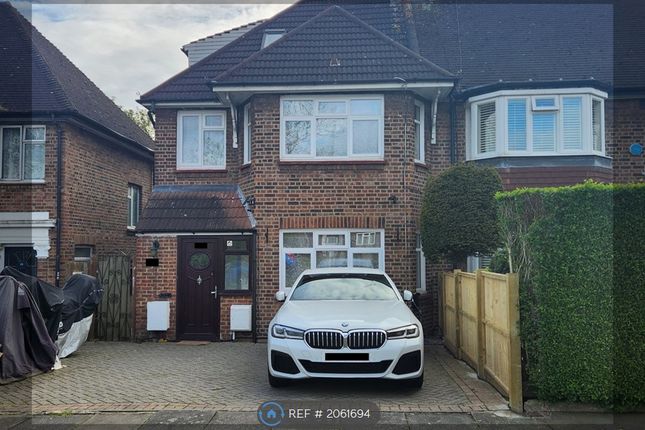 End terrace house to rent in Syon Lane, Isleworth