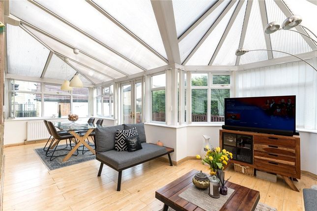 104, Cottingley Road, Sandy Lane photo 4