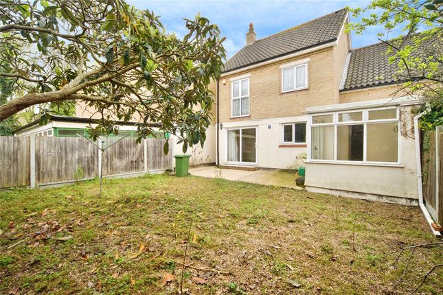 7, Redstart Close, London photo 2