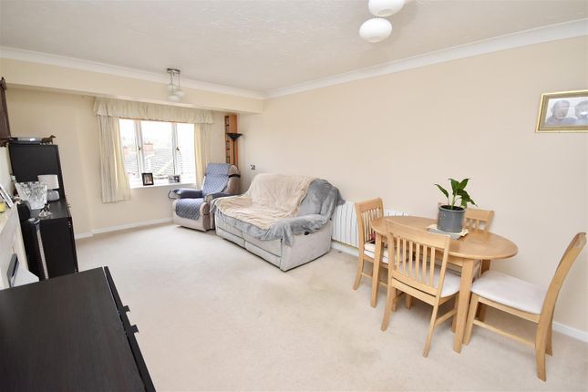 Flat for sale in Rosebery Court, Water Lane, Linslade