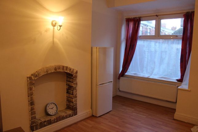 Terraced house to rent in Trafford Street, Preston