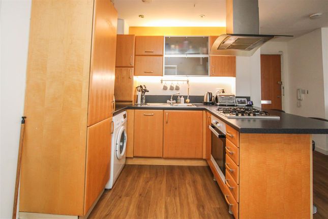 Flat for sale in The Square, Chatham Way, Hart Street, Brentwood