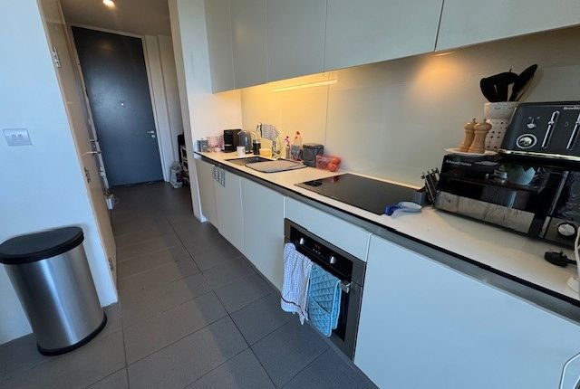 1-bed flat on Unknown, BRISTOL, £1,000/mo