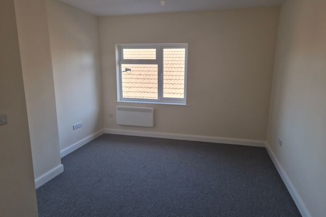47a, Doncaster Road, Doncaster photo 3