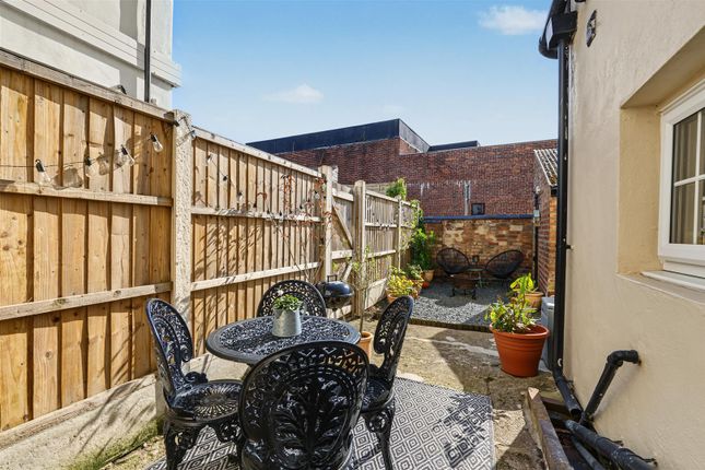 6, Elm Street, Derbyshire photo 4