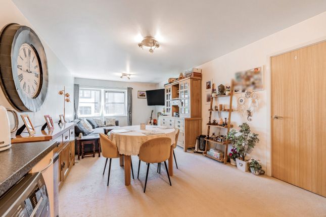 Thumbnail Flat for sale in Hannay House, London