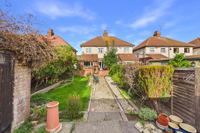 19 Oldstead Avenue, Hull, East Riding of Yorkshire photo 4