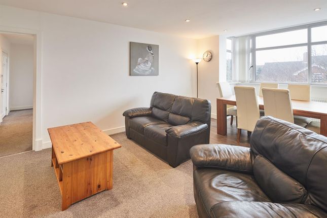 Living Room.Jpg
