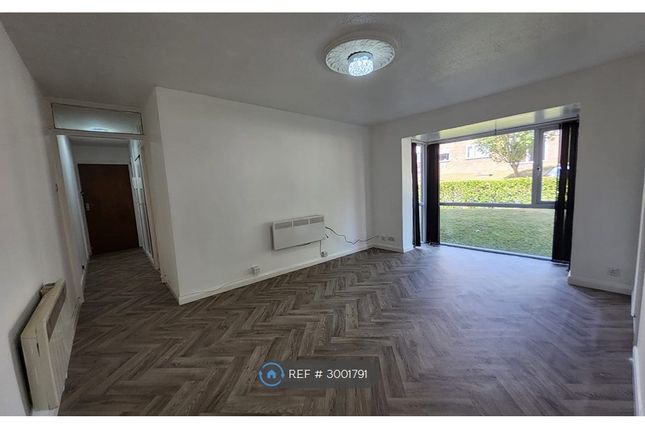 Baguley Crescent, Middleton, Manchester photo 2