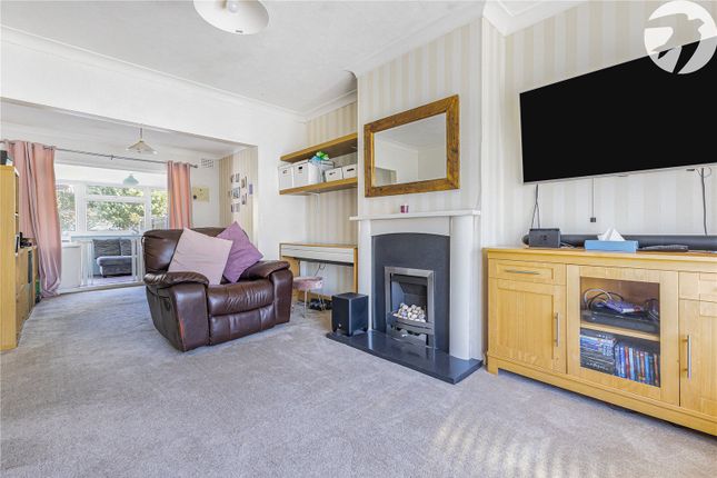 16, Crescent Gardens, Kent photo 4