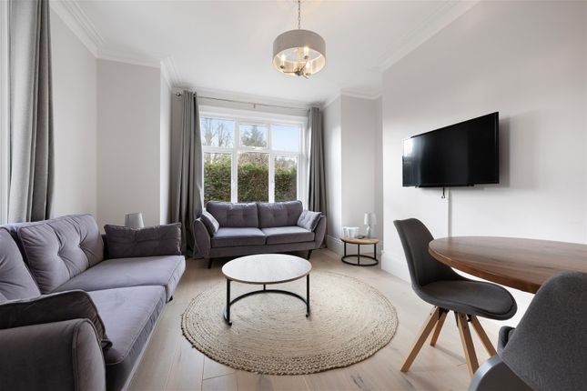 Thumbnail Flat to rent in The Avenue, Ascot