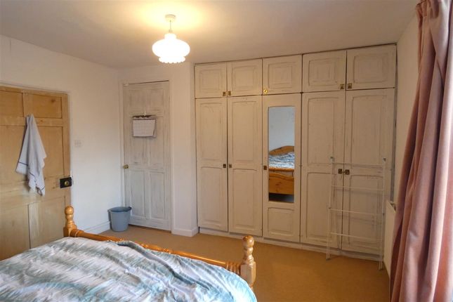 Town house for sale in Gloucester Terrace, Haverfordwest