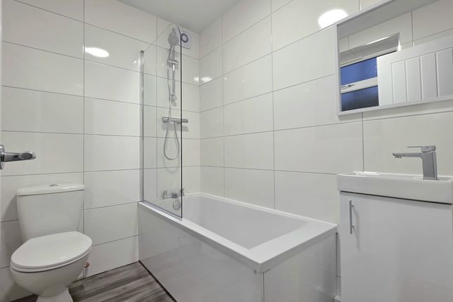 3 Hill Crest, Doncaster photo 3