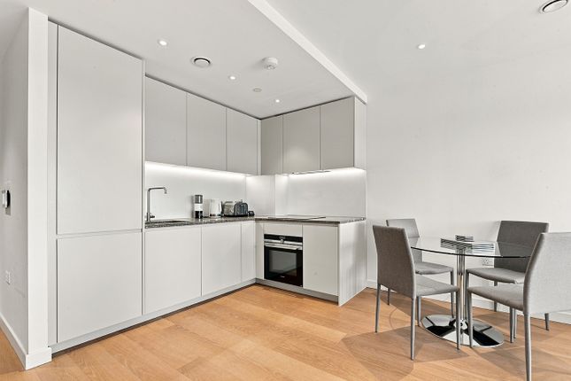 1 UPPER RIVERSIDE, Cutter Lane, London photo 3