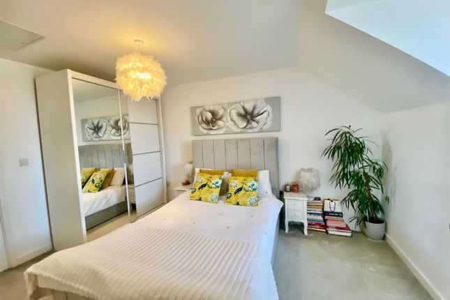 48, Penelope Grove, Peterborough photo 4