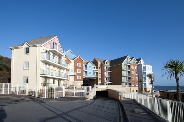 59, Honeycombe Beach, Bournemouth photo 4