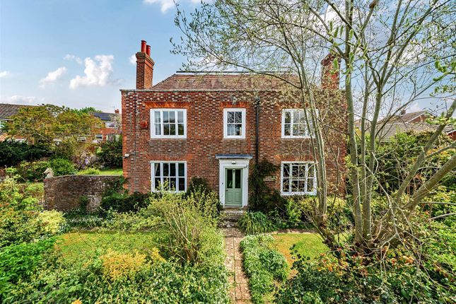 4-bed detached on Cripple Street, Maidstone ME15, £650,000