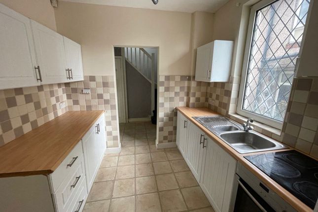 98, Doe Royd Crescent, Sheffield photo 5
