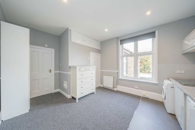 75E, Bridge Road, East Molesey photo 4