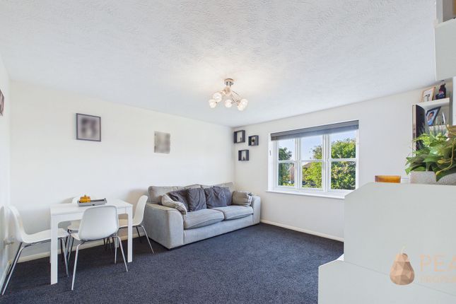 Flat 5, Victoria Court 142-152 South Street, Lancing photo 3